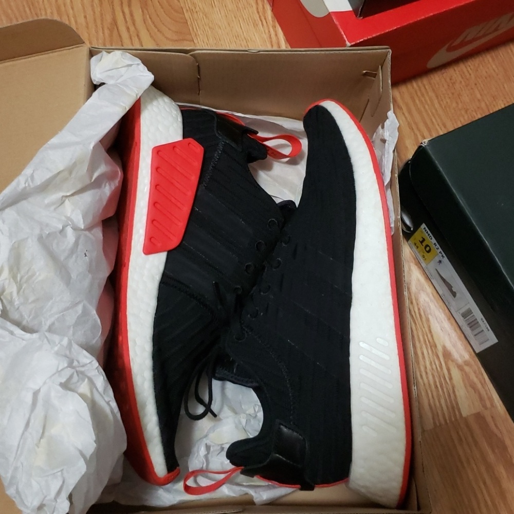 Adidas NMD R2